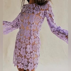 Rumer Free People L Lilac Flower Crochet Bell Sleeves Boho Remi Mini Dress NWOT